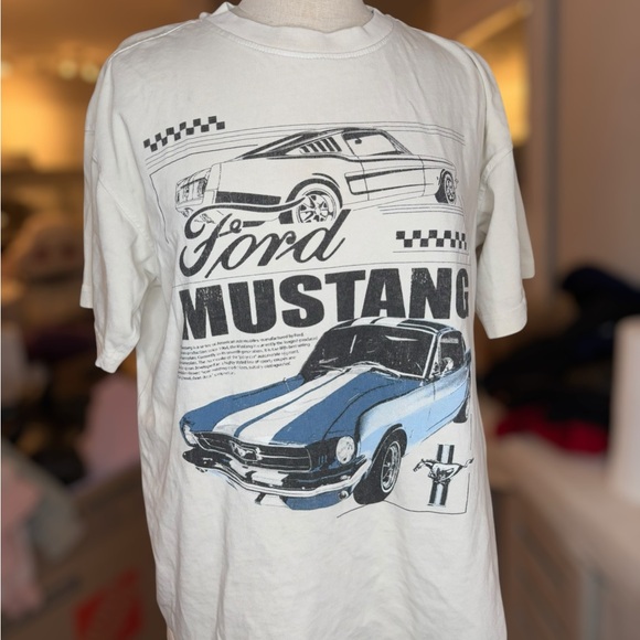 Ford Other - Ford Mustang Graphic White/ Cream T-Shirt Vintage Men’s shirt size M